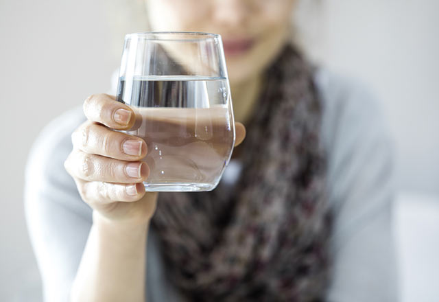 Her gün 3 litre su içmek sağlıklı mıdır?