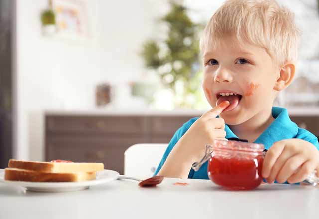 Çocuklarda şeker tüketimi nasıl engellenir?