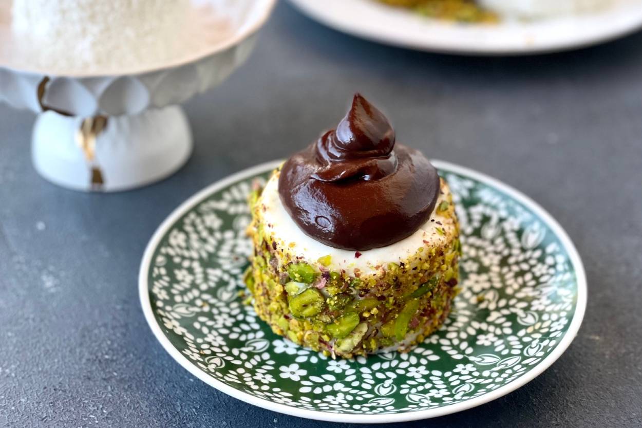 Pasta Görünümlü Sütlü Tatlı Tarifi