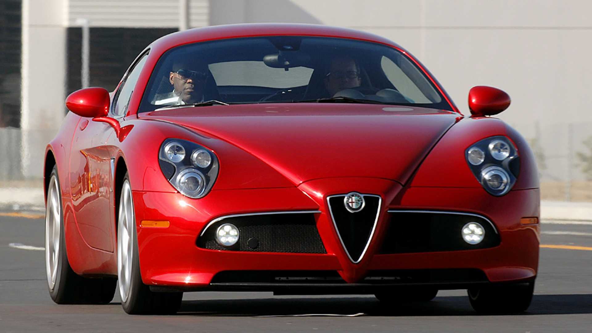 Süper Otomobil Pazarı: Alfa Romeo 8C Competizione