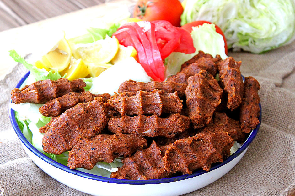 Etsiz Çiğ Köfte Tarifi