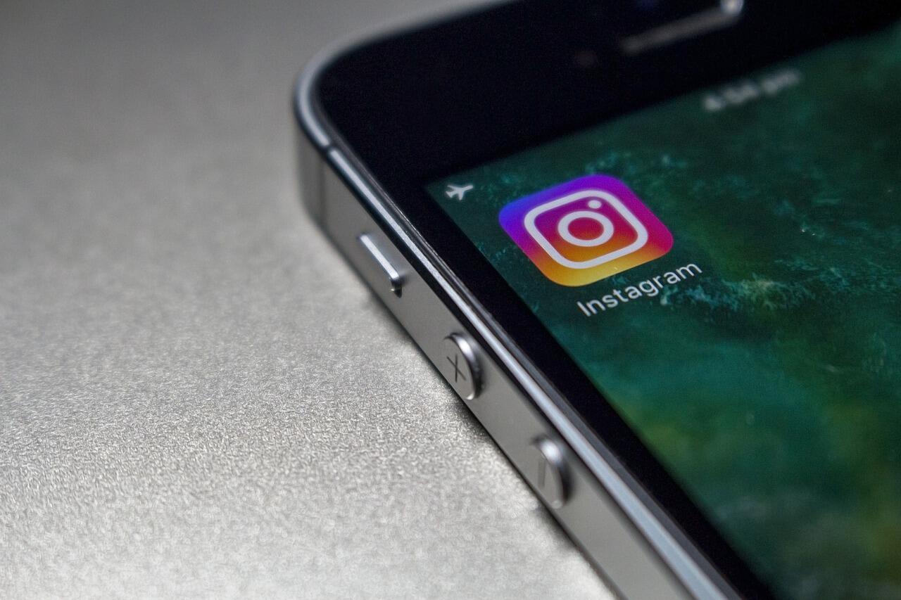 Instagram’da Takip Etmeden Kapalı Hesaba Bakma