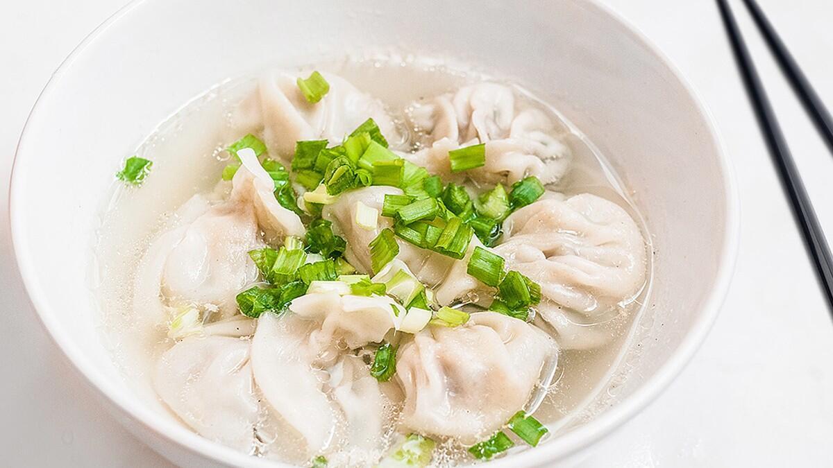 Wonton Çorbası (Sebzeli) nasıl yapılır? Wonton Çorbası tarifi ve malzemeleri…