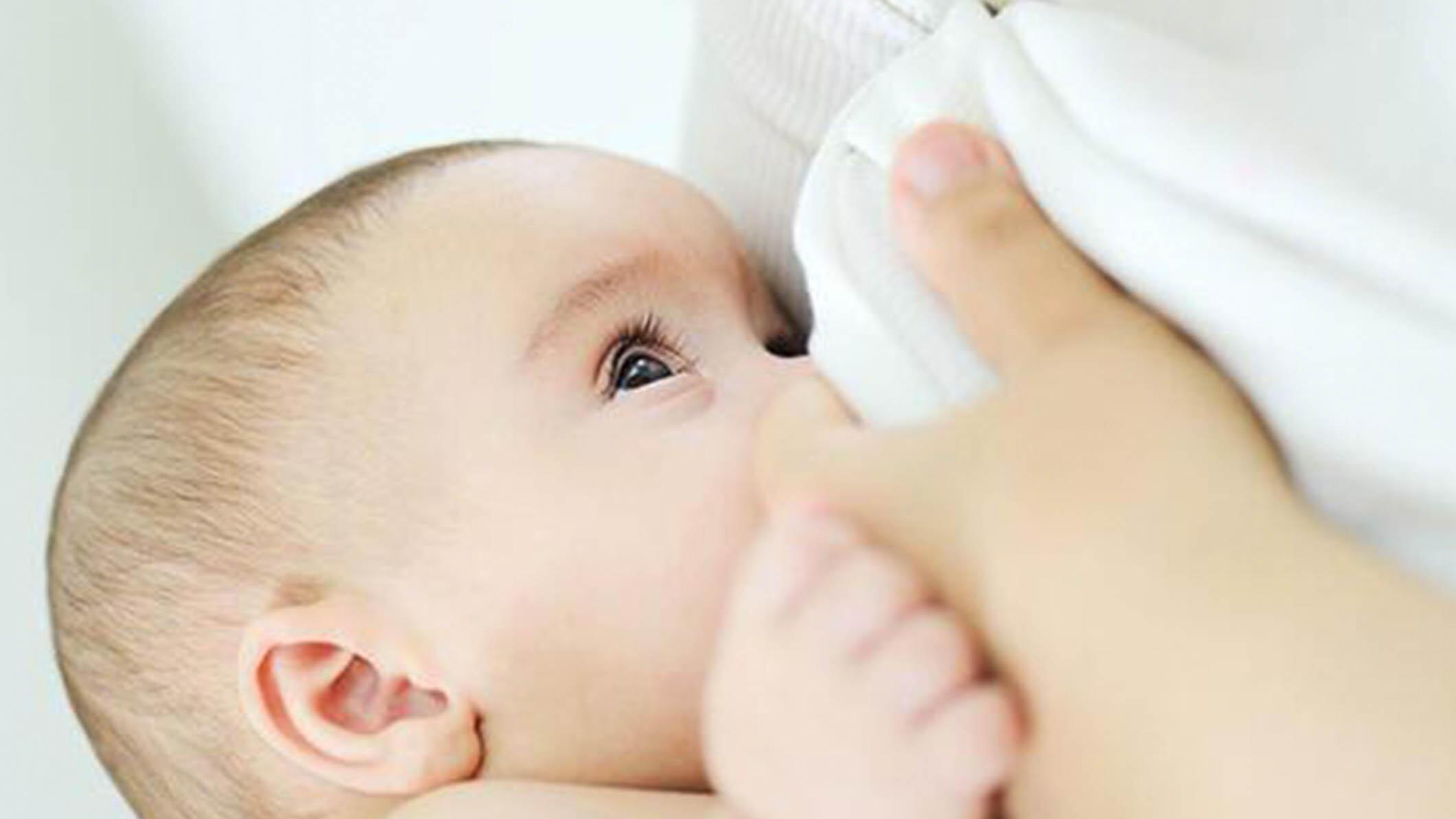 Anne sütü alan bebeklerin kalbi daha sağlıklı