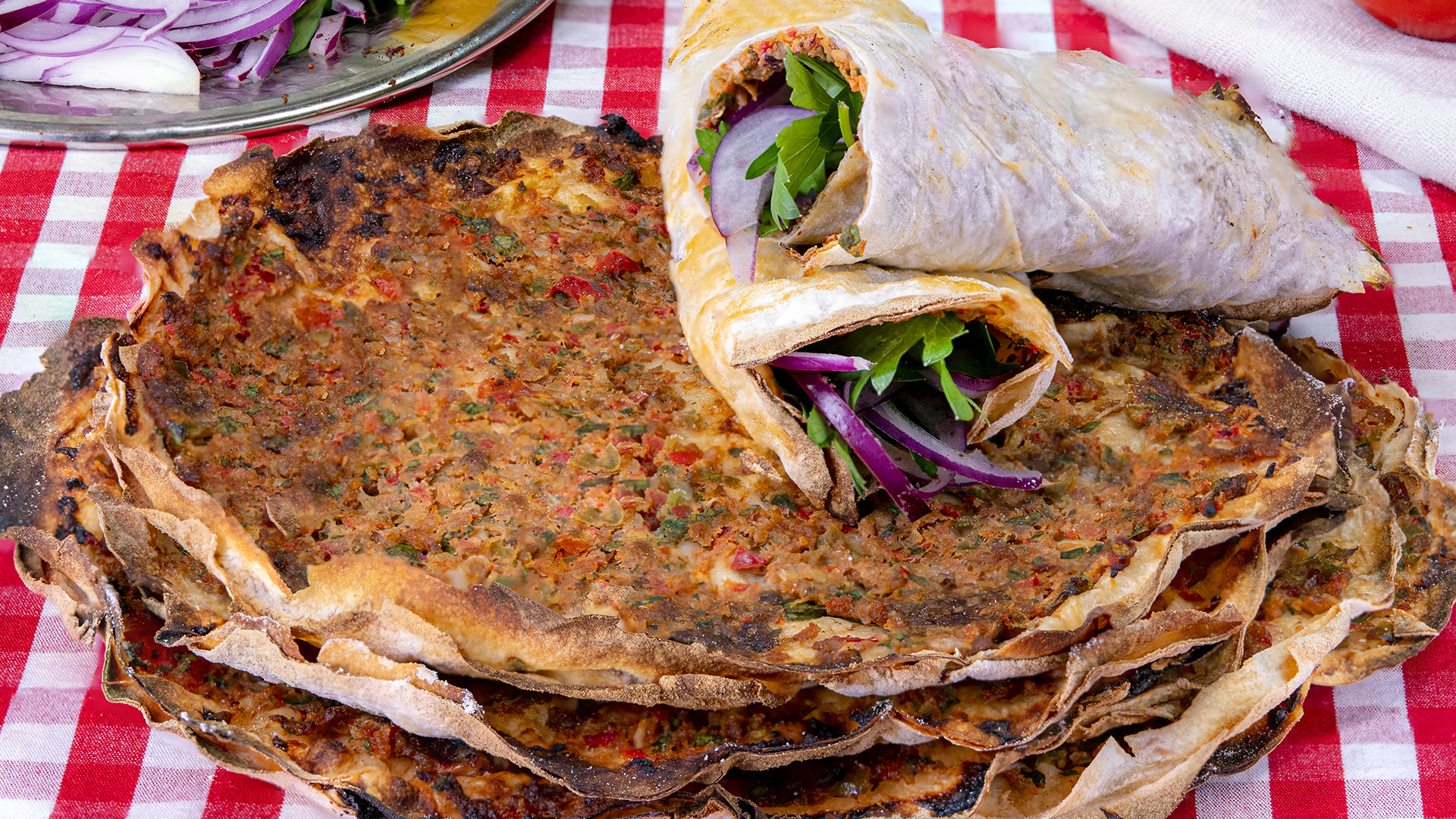 Yufkadan Lahmacun Tarifi