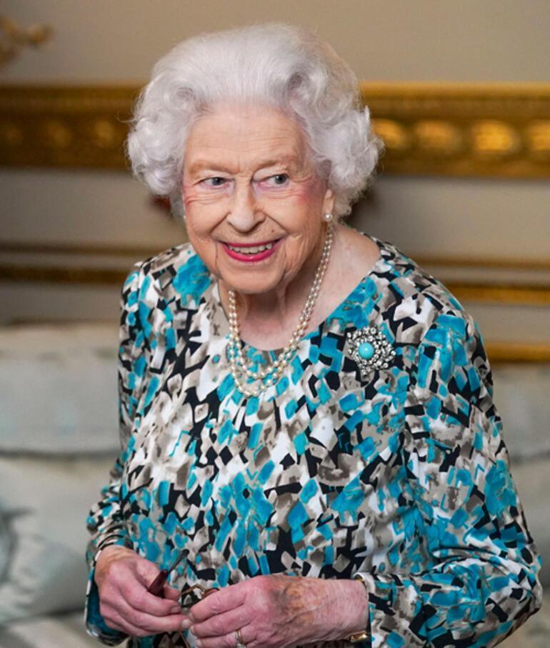Son dakika haberi: 8 yıl sonra ilk Kraliçe Elizabeth hastanelik oldu