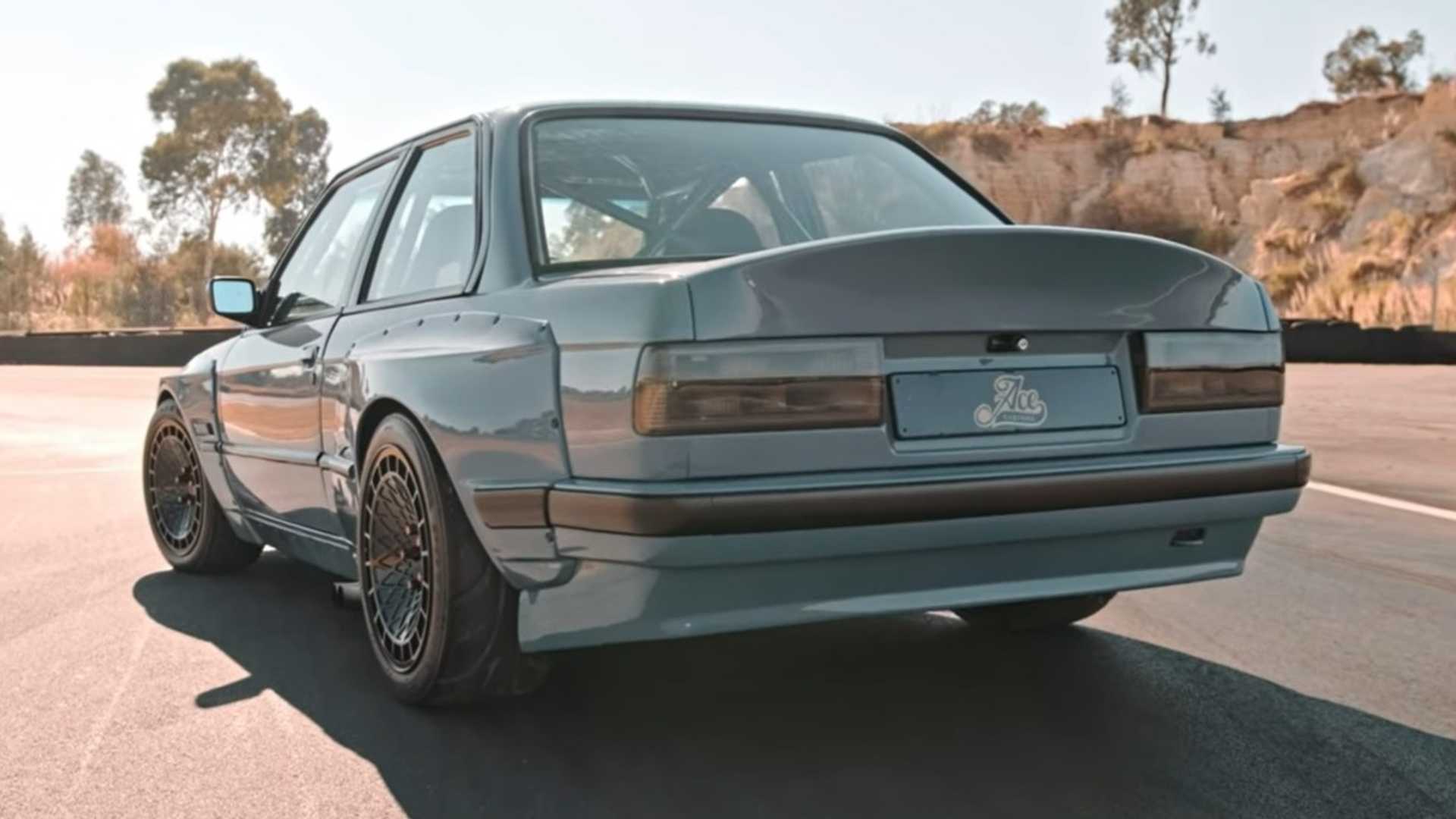 Bu Toyota V8’li BMW 3 Serisi E30’un modifiyesini kaçırmayın