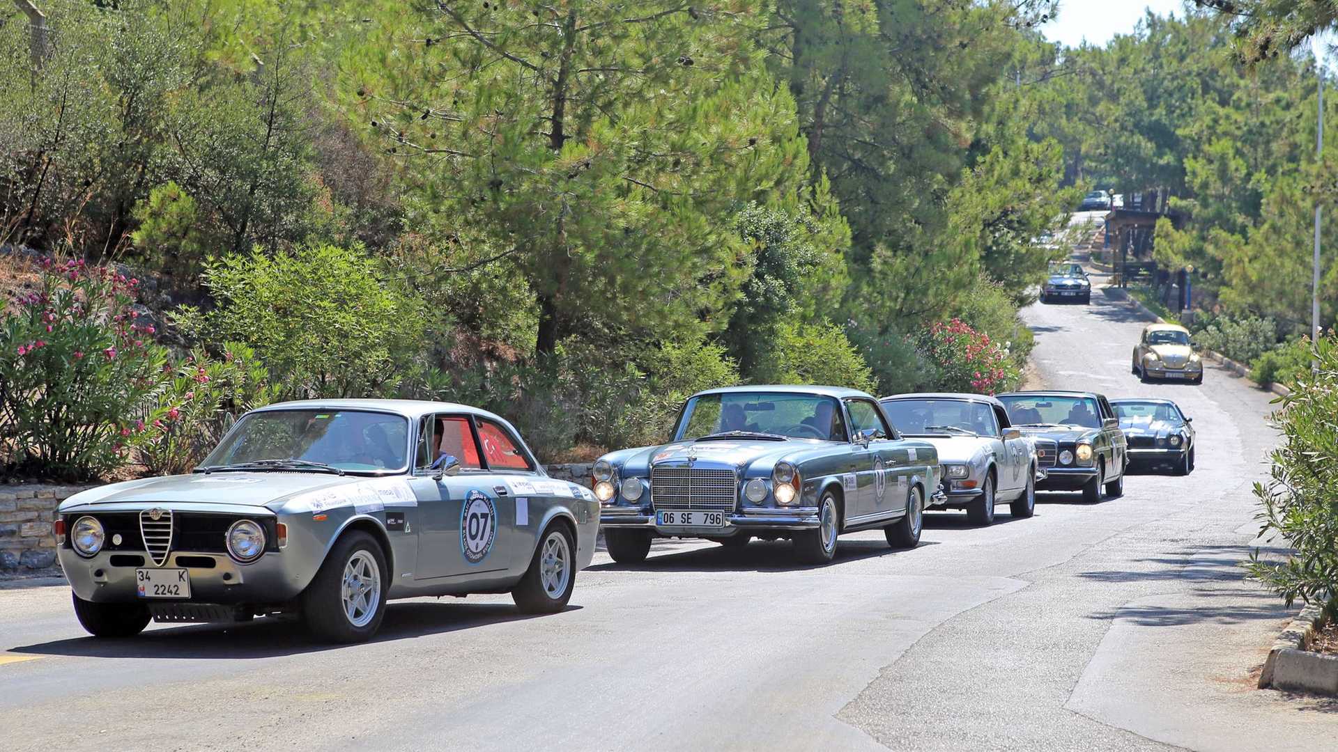 Klasik otomobiller Bodrum’da göz kamaştıracak