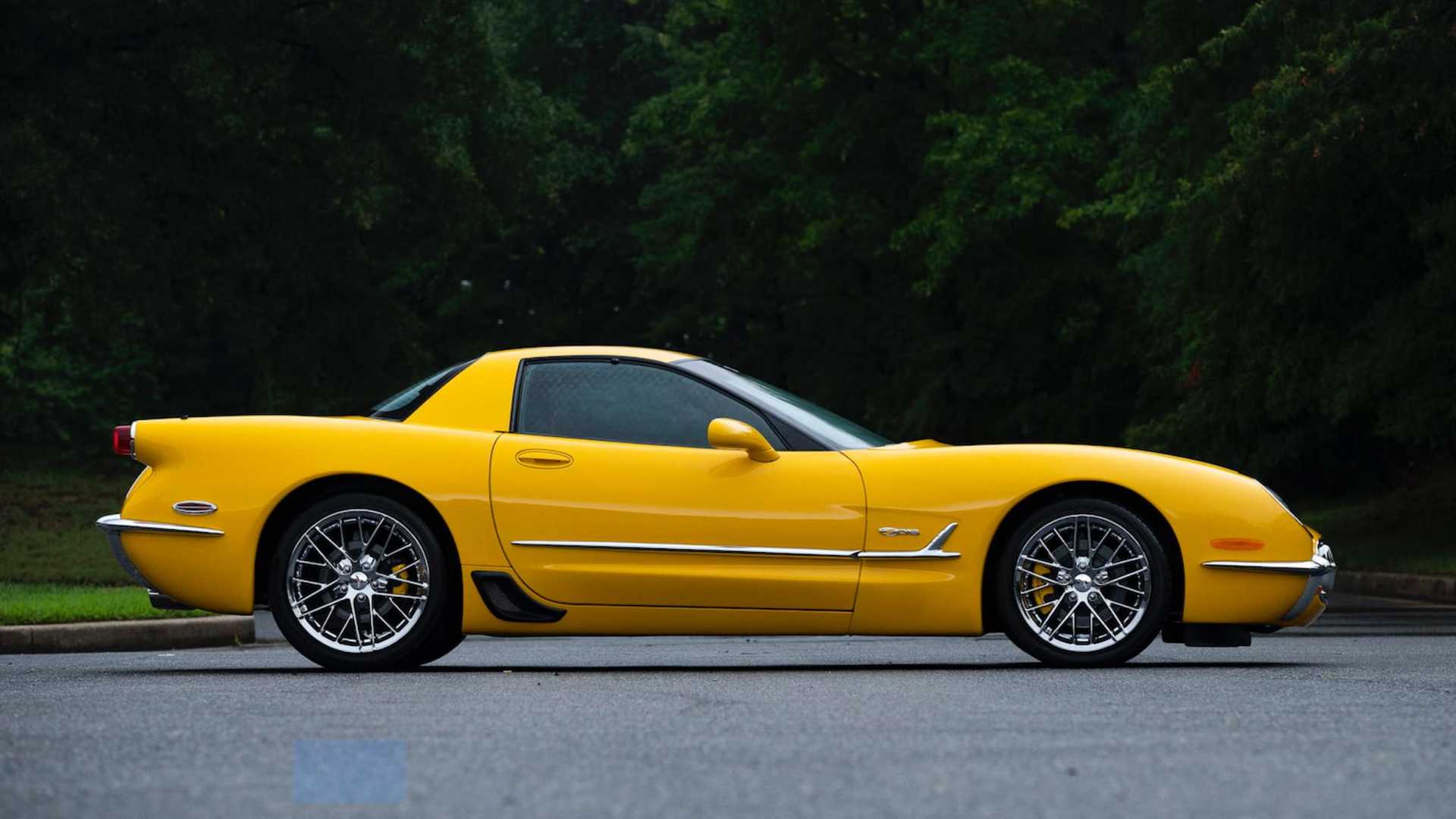 Retro esintileri sunan Chevy Corvette’e yakından bakın