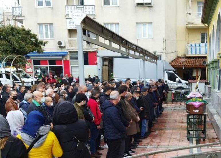 Çalıştığı otelde pet şişede su sandığı mermer cilasını içen Özde Çiviciden acı haber