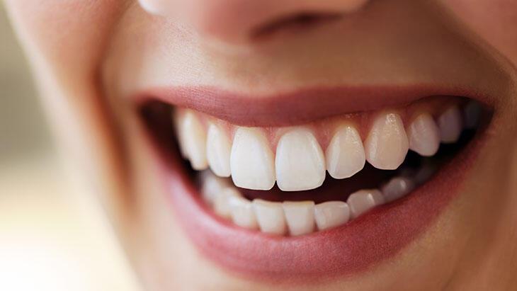Porselen diş mi, zirkonyum diş mi tercih etmelisiniz?