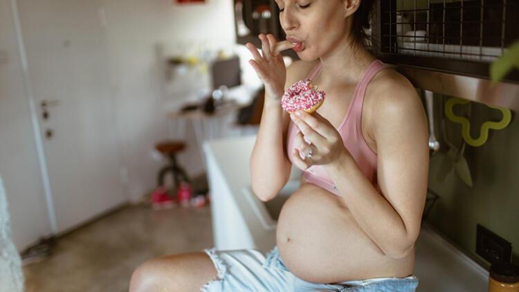 Hamilelik döneminde uzak durmanız gereken besinler