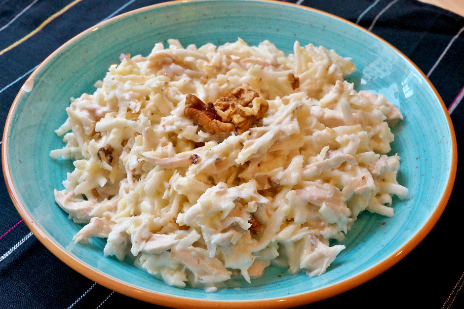 Tavuklu Kereviz Salatası Tarifi