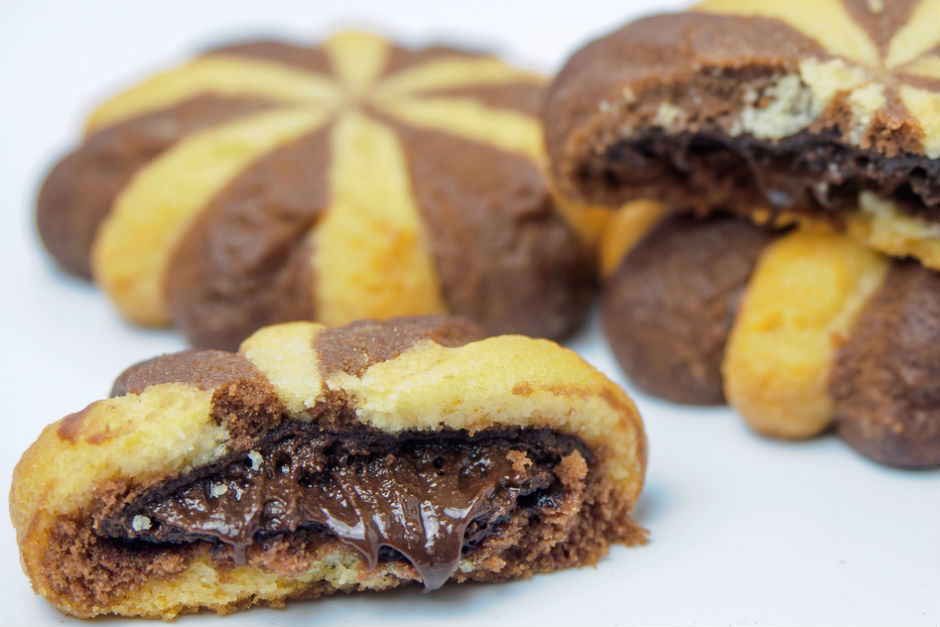 Akışkan Çikolatalı Kurabiye Tarifi