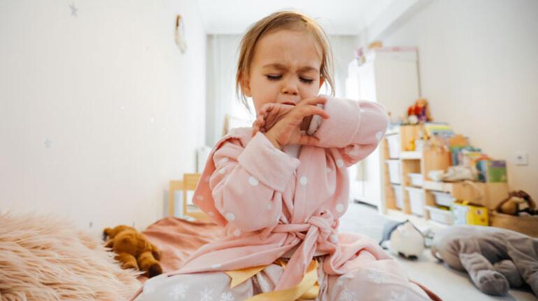 Öksürüğe Ne İyi Gelir, Nasıl Geçer Evde Kuru ve Balgamlı Öksürük Kesici Doğal Yöntemler