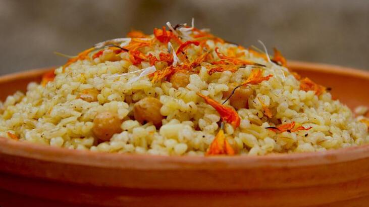 Bulgur Pilavının Yanına Ne Gider? Bulgur Pilavının Yanına Yemek Ve İçecek Tavsiyeleri