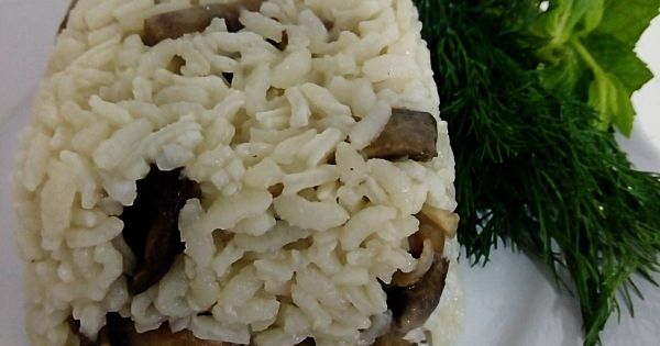 Sarımsaklı Mantarlı Pirinç Pilavı Tarifi, Nasıl Yapılır? (Resimli)