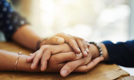 Rüyada Baş Sağlığı Görmek Ne Demek? Birinin Sana Baş Sağlığı Dilediğini Görmek