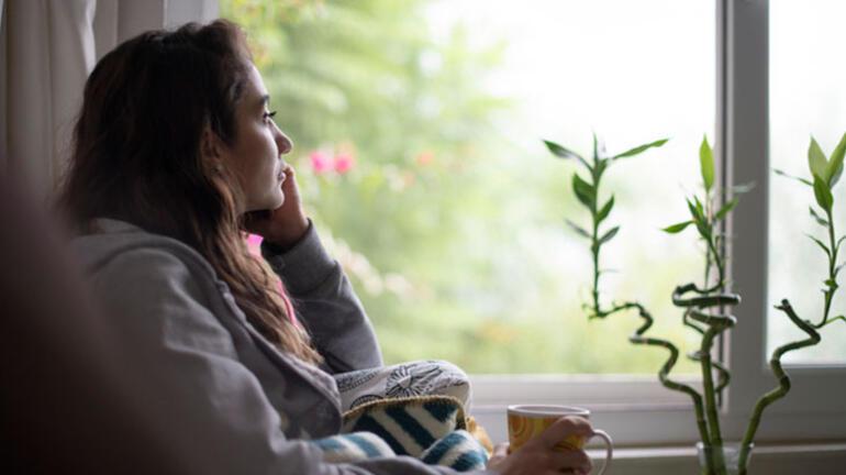 Yalnızlığı Sevenler Dikkat Bu Sebeplerden Dolayı Sigaradan Bile Tehlikeli Olabilir