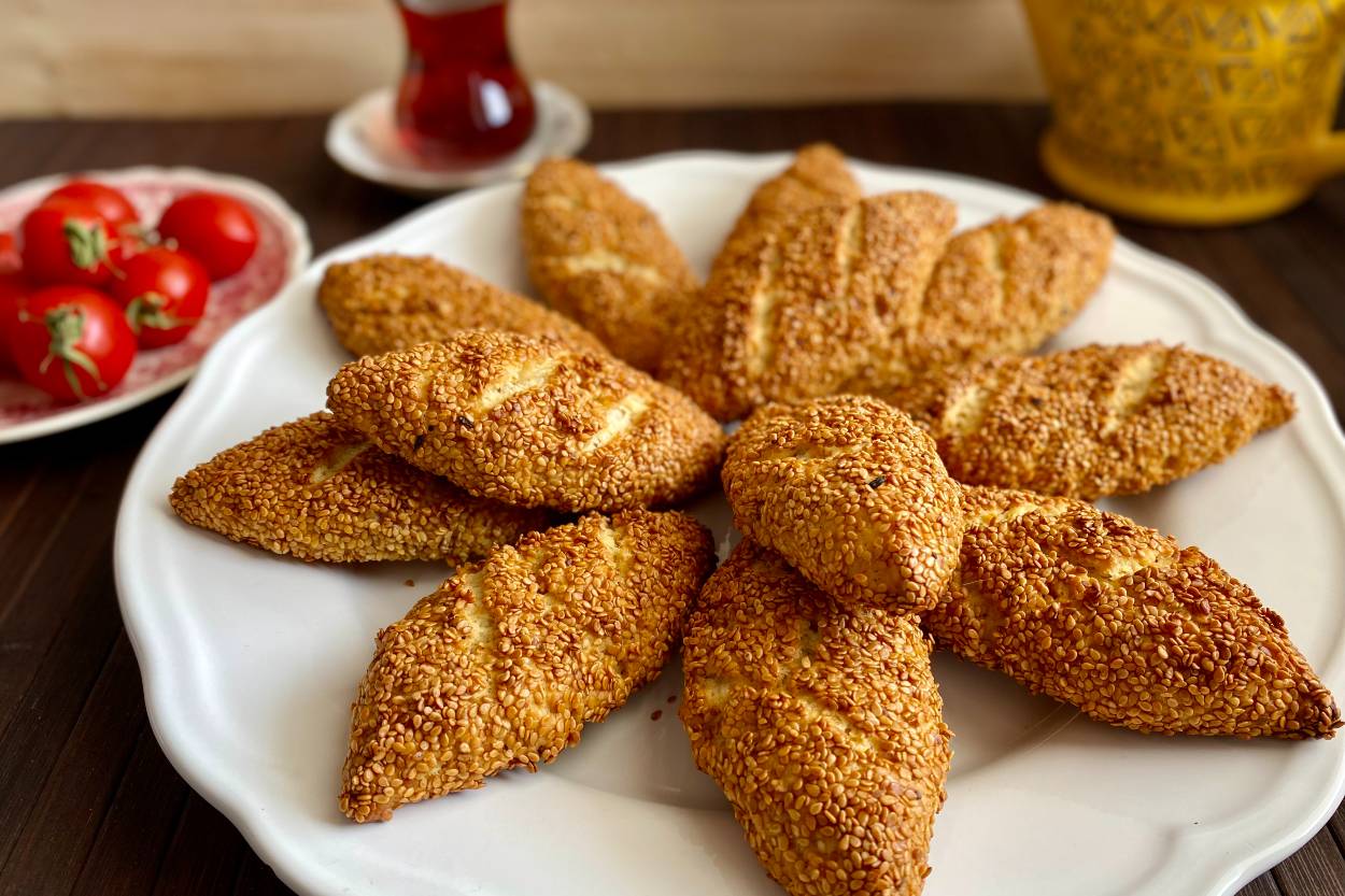 10 Dakikada Simit Poğaça Tarifi