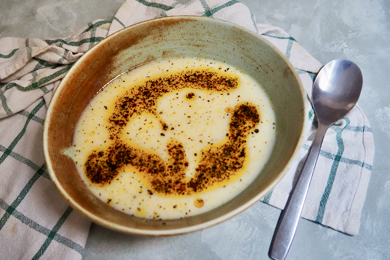 Terbiyeli Yoğurt Çorbası Tarifi