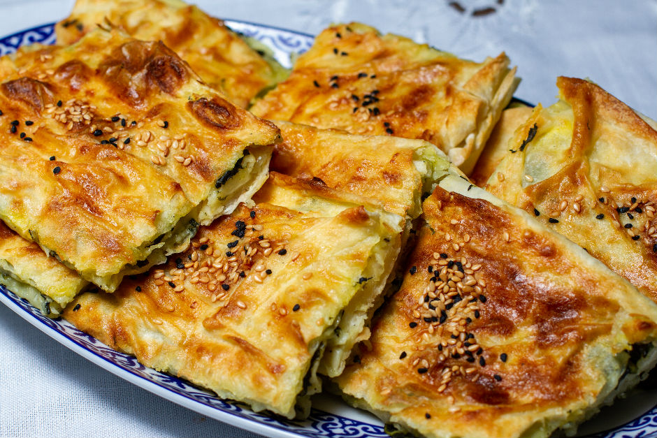 Hazır Yufkadan Ispanaklı Börek Tarifi