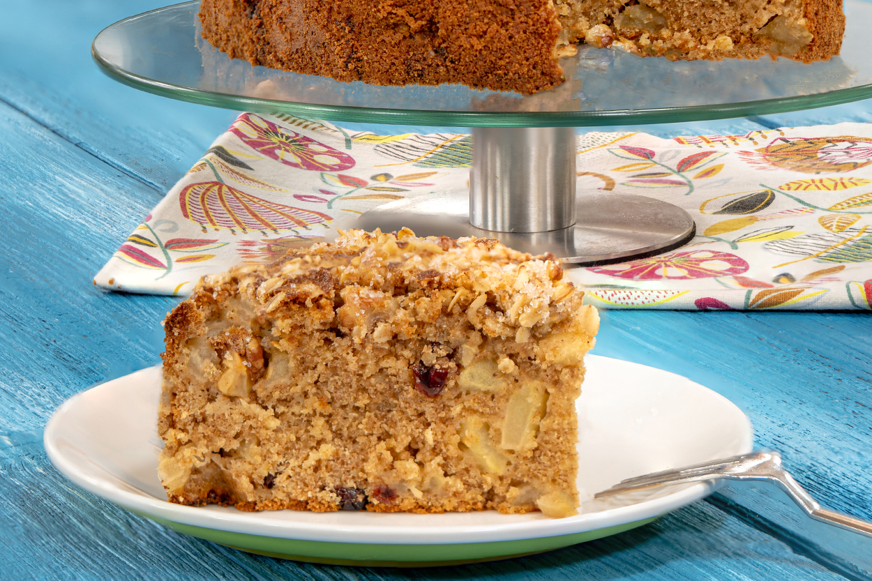 Yulaflı Elmalı Fenomen Kek Tarifi