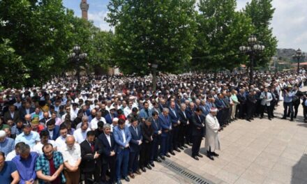Rüyada Cenaze Namazı Kılmak Nedir? Camide Kendi Cenaze Namazını Kıldığını Görmek