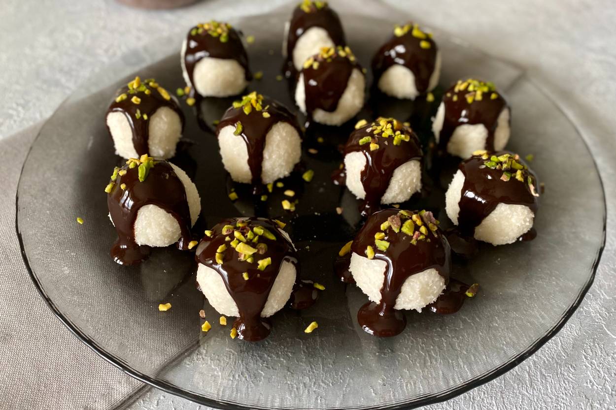 10 Dakikada Kar Topu Tatlısı Tarifi