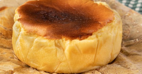 Tam Kıvamında Pişer: Hava Fritözünde Bask Cheesecake