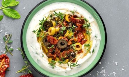 Kuru Domatesli Zeytinli Meze Tarifi, Nasıl Yapılır?