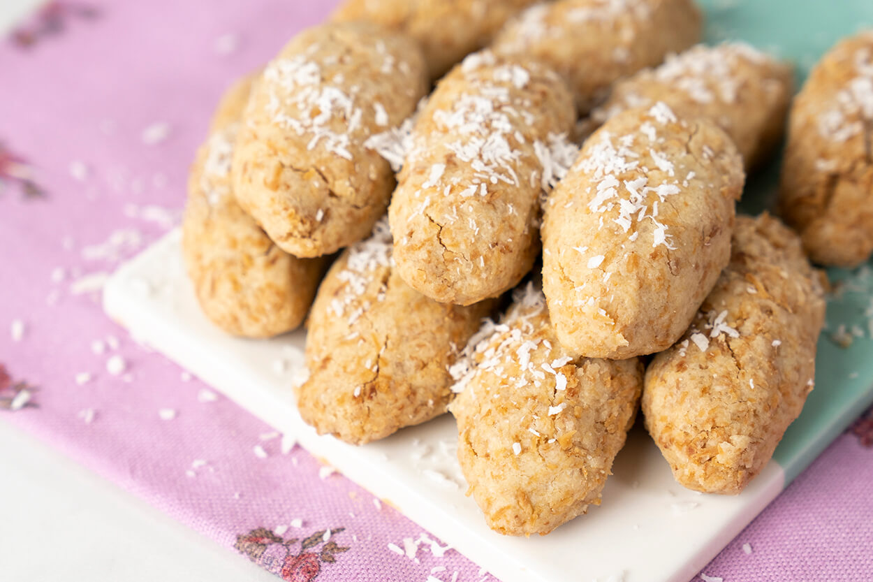 3 Malzemeli Hindistan Cevizli Kurabiye Tarifi