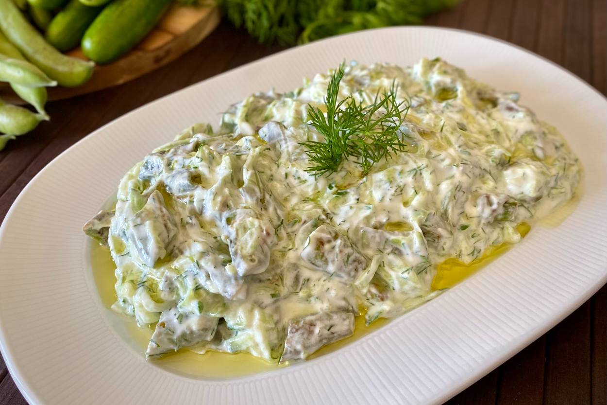 Taze Bakla Cacığı Tarifi