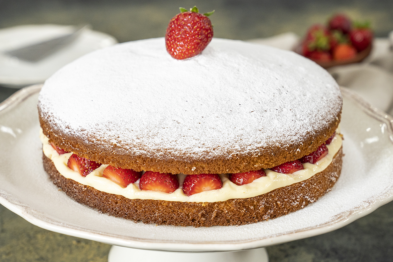 cilekli-alman-pastasi-yemekcom