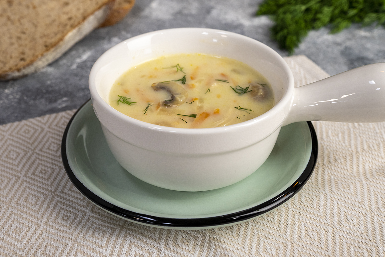 tavuk-mantar-corbasi-yemekcom