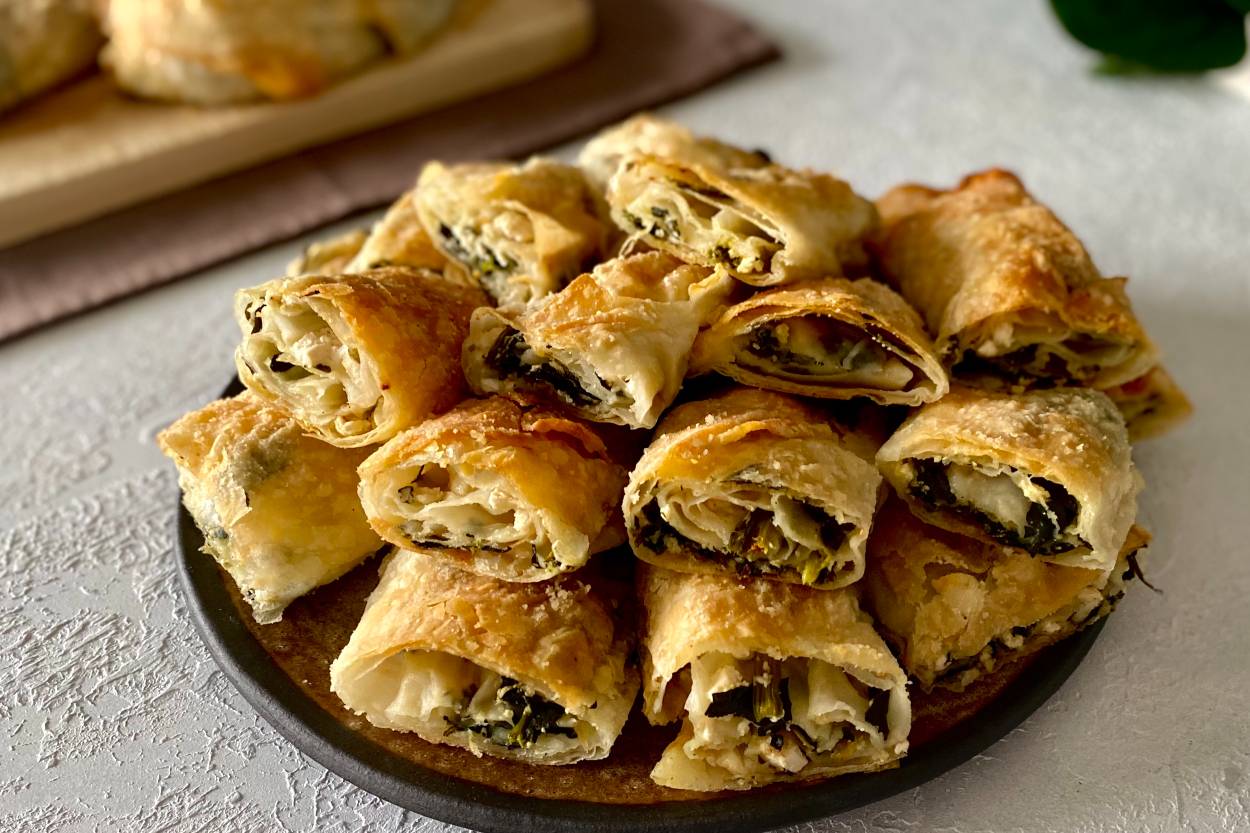 Ispanaklı Kol Böreği Tarifi