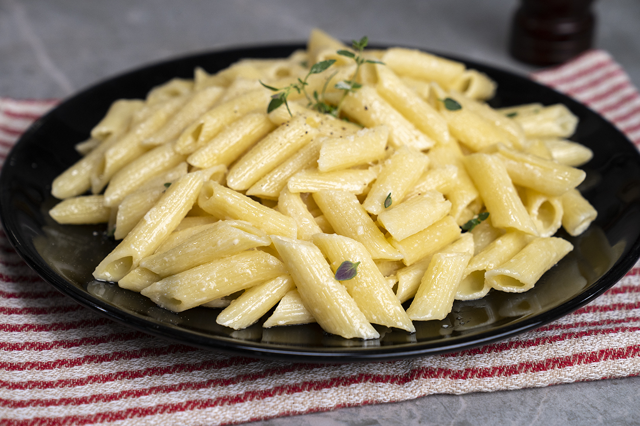 Penne Alfredo Tarifi
