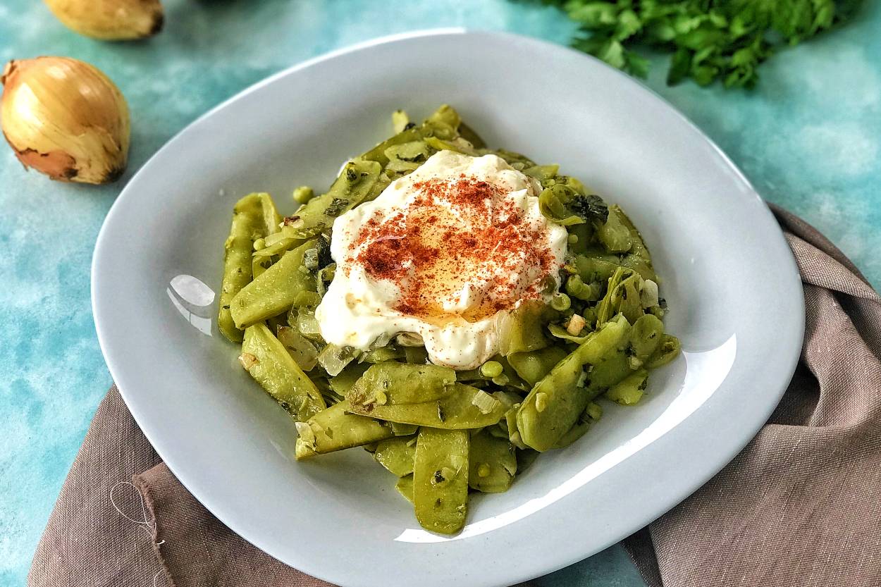 Taze Bezelye Kavurması Tarifi