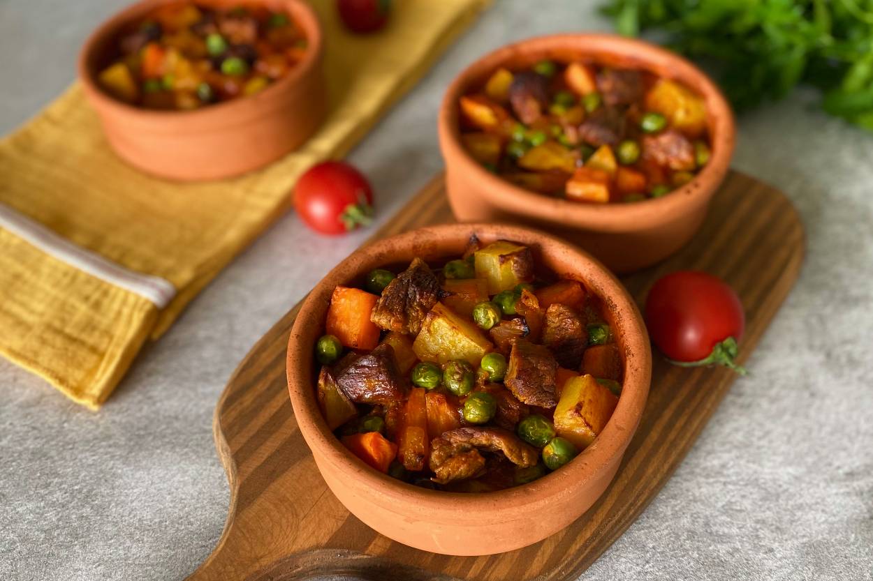 Fırında Etli Bezelye Yemeği Tarifi