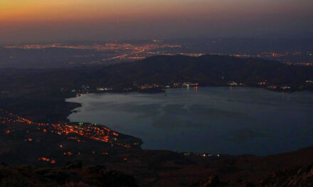Hazar Gölü: Doğal Güzelliğiyle Büyüleyen Bir Göl