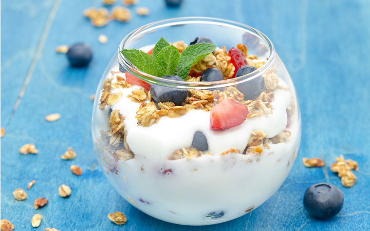 Yoğurtlu Müsli Tarifi