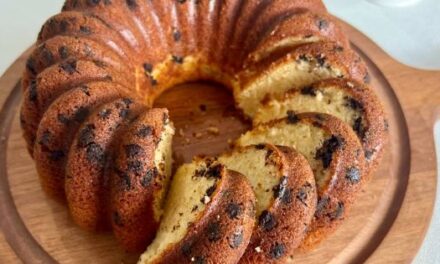 Damla Çikolatalı Kek Tarifi, Nasıl Yapılır? (Resimli Anlatım)