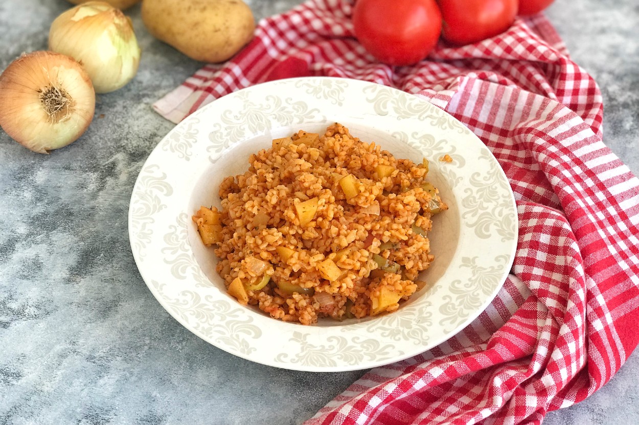 Patatesli Bulgur Pilavı Tarifi