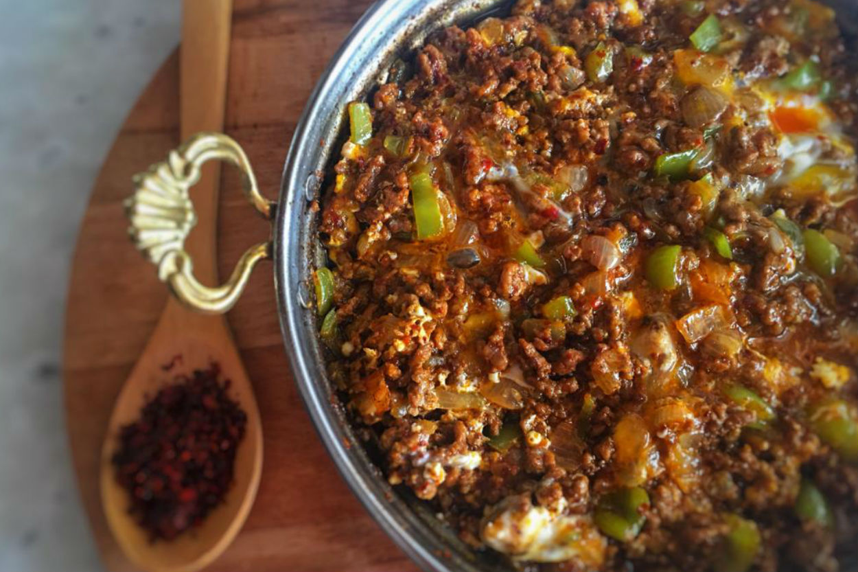 Kıymalı Menemen Tarifi