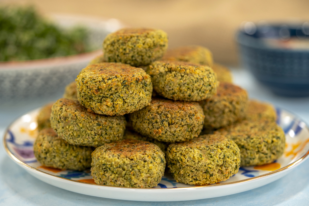 Tahin Soslu Fırında Falafel Tarifi