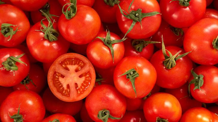 Köylüler domates konservesini böyle yapıyormuş: Yıl boyunca ekşimiyor ve bozulmuyor
