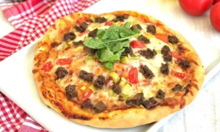 Kavurmalı Pizza Tarifi, Nasıl Yapılır? (Resimli)