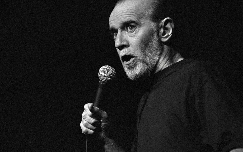 Yapay zekâ George Carlin’den yepyeni komedi şovu (Gerçek George Carlin bundan nefret ederdi)