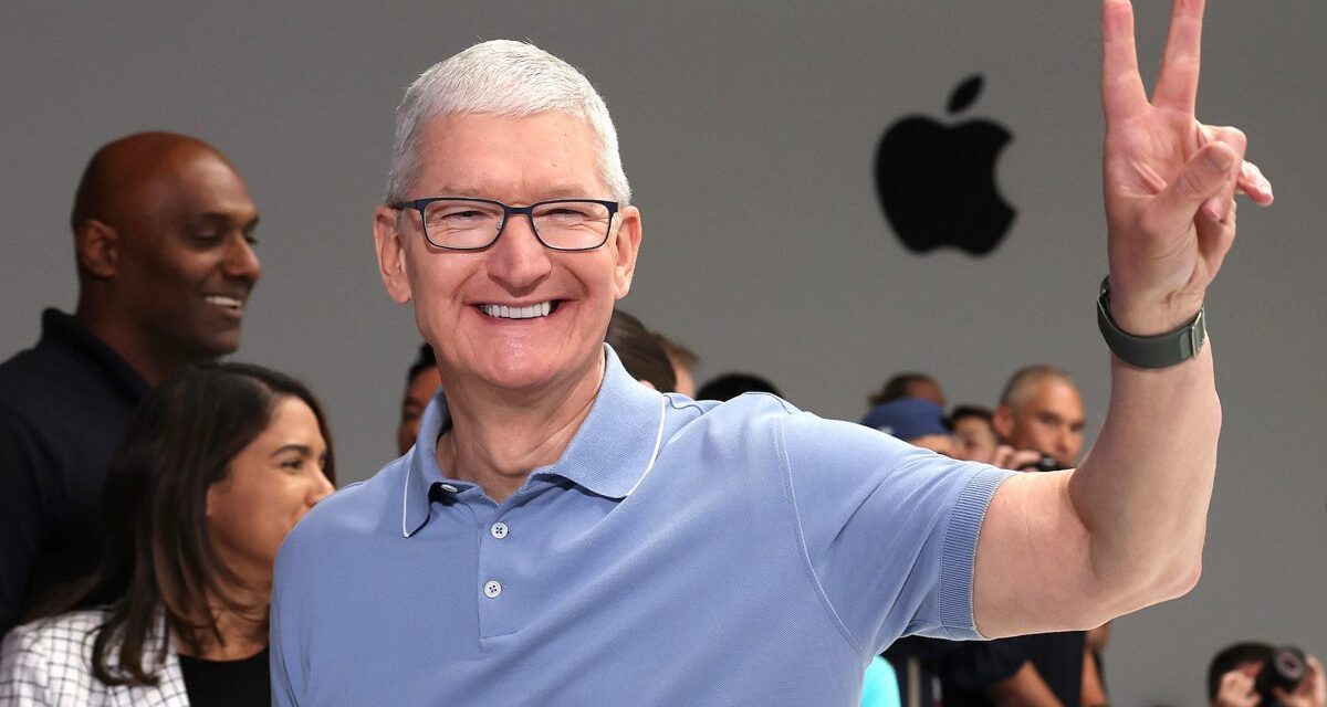 Apple’ın CEO’sunun geliri önceki seneye göre düştü (Rakamı duyunca üzüleceksiniz)