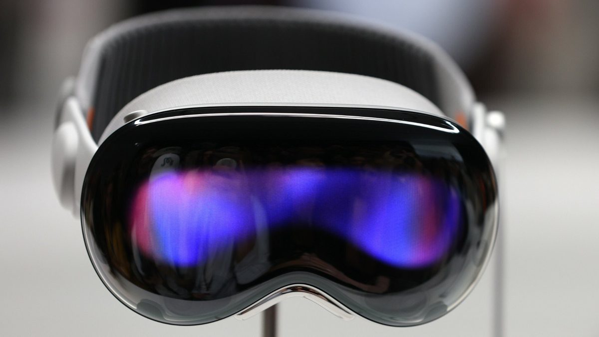 Apple Vision Pro çıkmadan tükendi!
